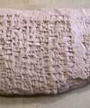 Création de l'alphabet cunéiforme